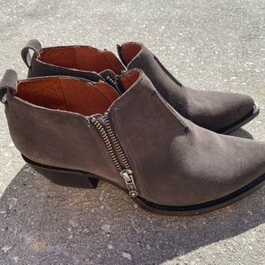 Frye Women’s Sacha Moto Shootie Brown Ankle Boots